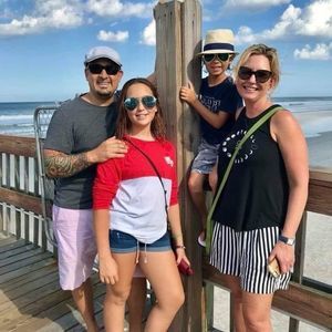 Meet your Posher, Juan